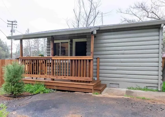 Columbia Cabins Cabin 1