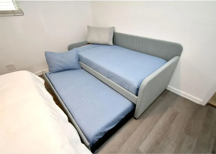 Cozy Cute Home 2Bd And 1Br