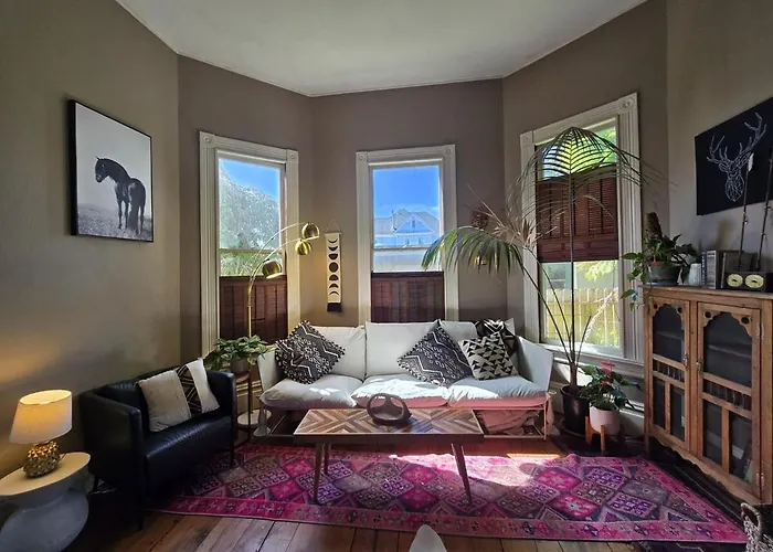 Charming Unique Themed Victorian Elegance