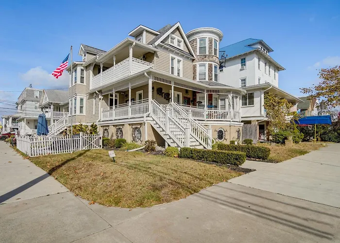 Steps To Beach: Couple'S Retreat In Ocean City!