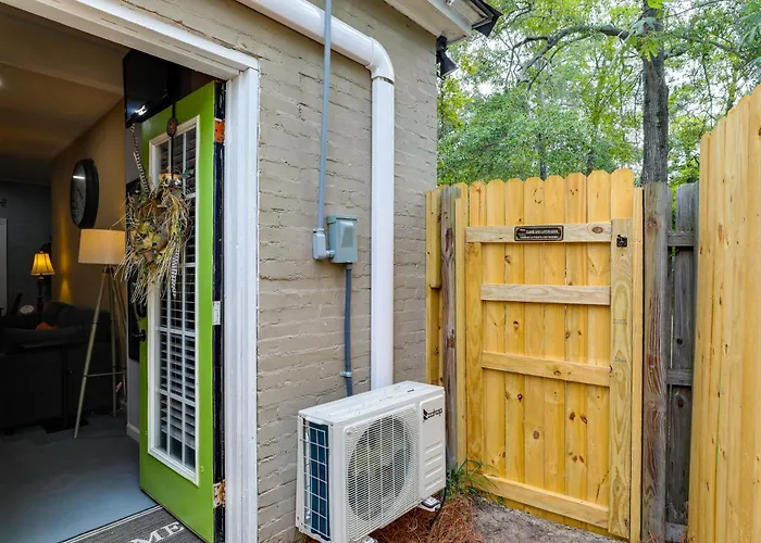 Backyard Oasis W/ Pool: Sunny Sumter Studio!