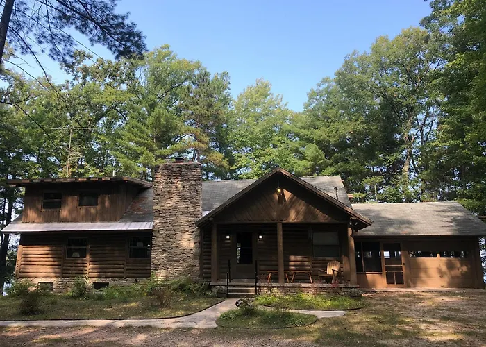 Wild Refuge Lodge