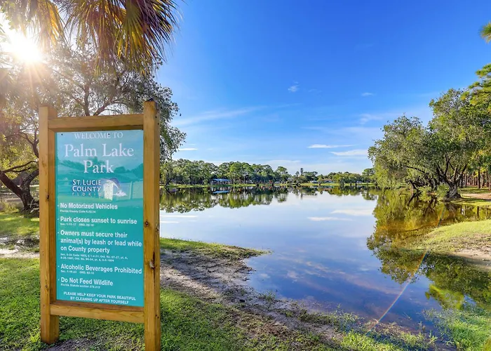 Pet-Friendly Fort Pierce Home W/ Screened Porch!