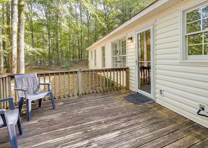 Pet-Friendly Lagrange Vacation Rental W/ Deck!