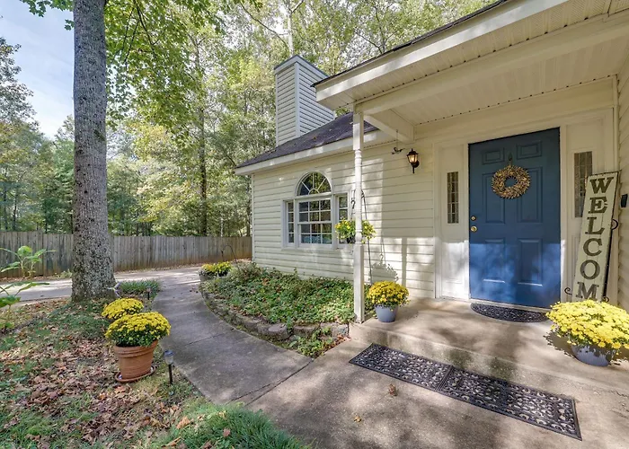 Pet-Friendly Lagrange Vacation Rental W/ Deck!