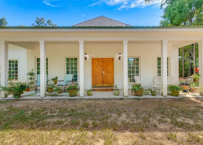 Fairhope Cottage: 2 Mi To Town & Pier!