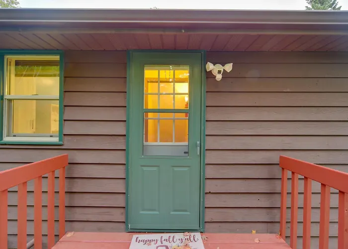 Hermantown Home W/ Decks, Grill & Hot Tub!