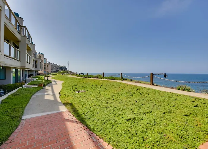 Solana Beach Condo W/ Community Pool, Beach Access