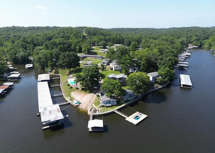 Rock Harbor Resort And Motel