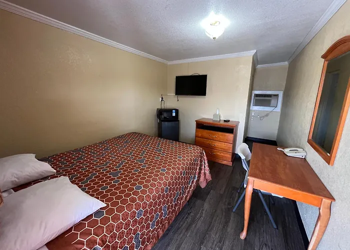 Economy Inn Express