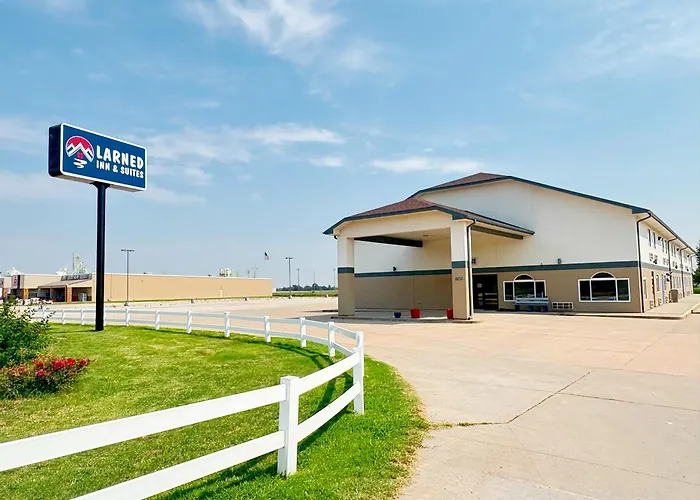Larned Inn & Suites
