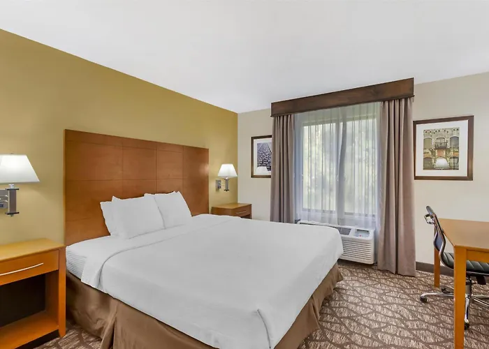 Best Western Plus Richmond Hill Inn
