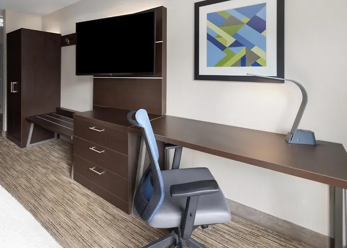 Holiday Inn Express Hotel & Suites Hamburg By Ihg