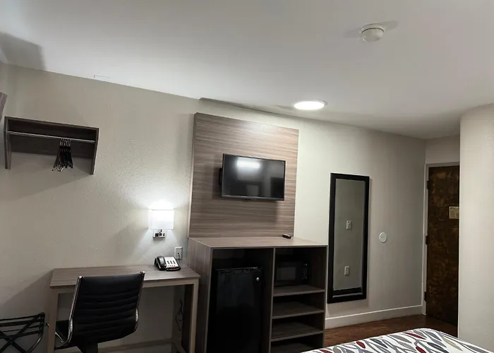 Red Roof Inn Austin - Round Rock