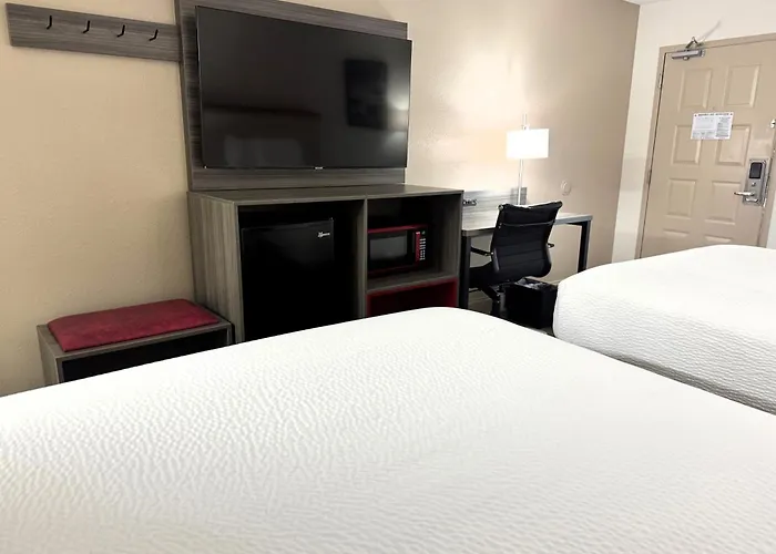 Ramada By Wyndham Pelham