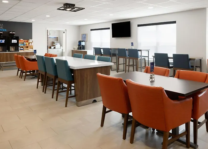 Holiday Inn Express & Suites Wyomissing By Ihg