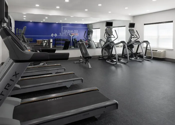 Holiday Inn Express & Suites Wyomissing By Ihg