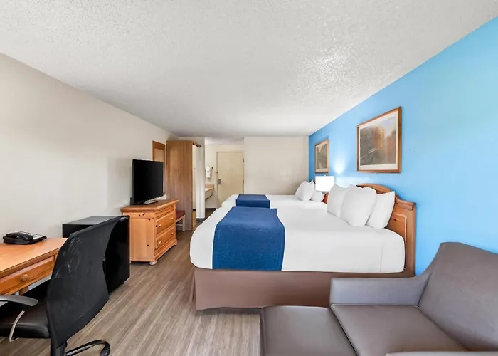 Baymont By Wyndham Yakima Riverfront