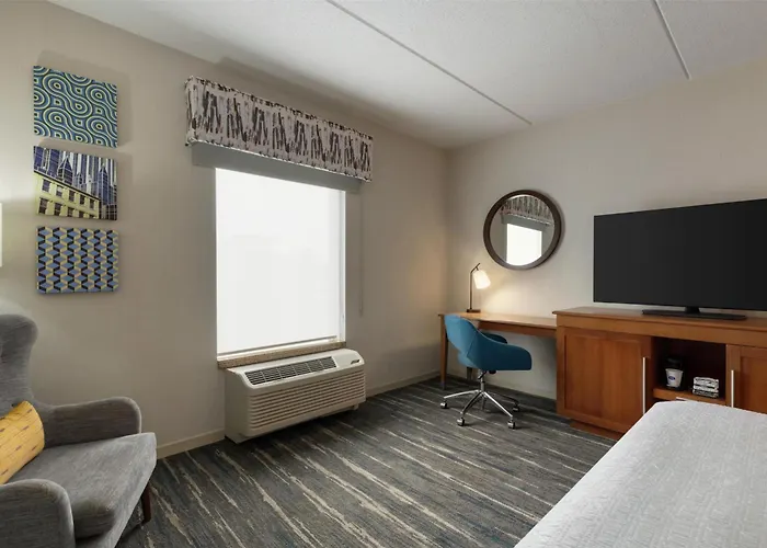 Hampton Inn & Suites - Pittsburgh/Harmarville, Pa