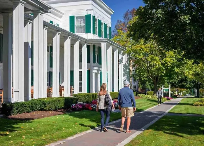 Beautifully Restored Home In Manchester Village