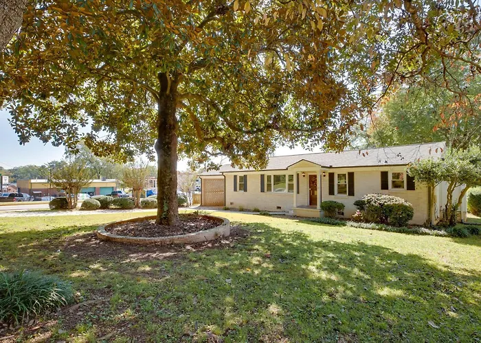 Contemporary Athens Home < 2 Miles To Uga!