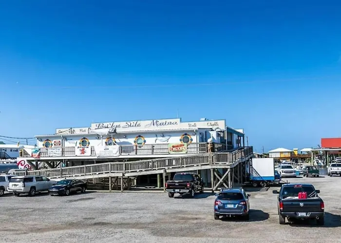C'Est Bon Across From Utv Entry Point! Sleeps 13!