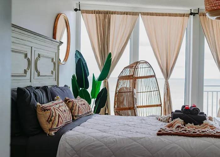 Relax And Retreat At Bellaview603 - Comfortable Oceanfront Condo
