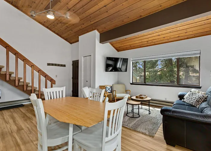 Mccall Mountain Getaway - Pet Friendly