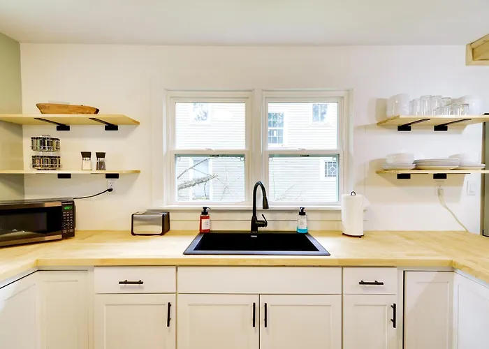 Burnside Vacation Rental, Walk To Lake Cumberland!