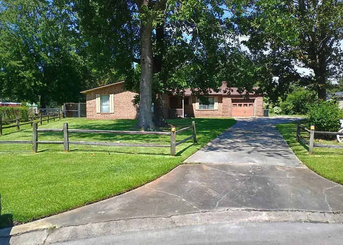 Serenity Retreat Near Camp Lejeune & Beaches