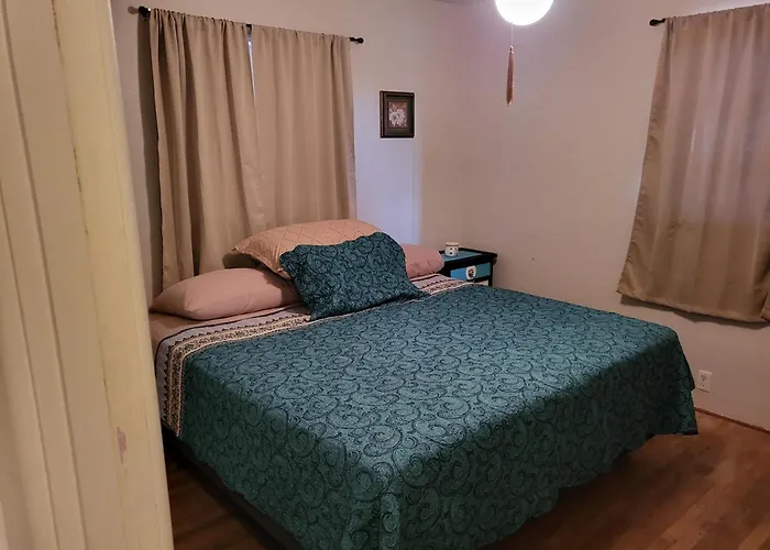 Top Of The Hill Guest House