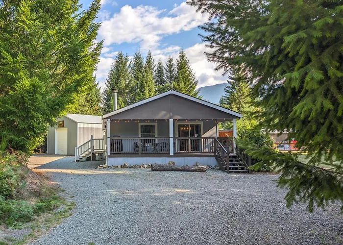 Nanook Haus | Bbq, Fireplace, Wifi, River Access