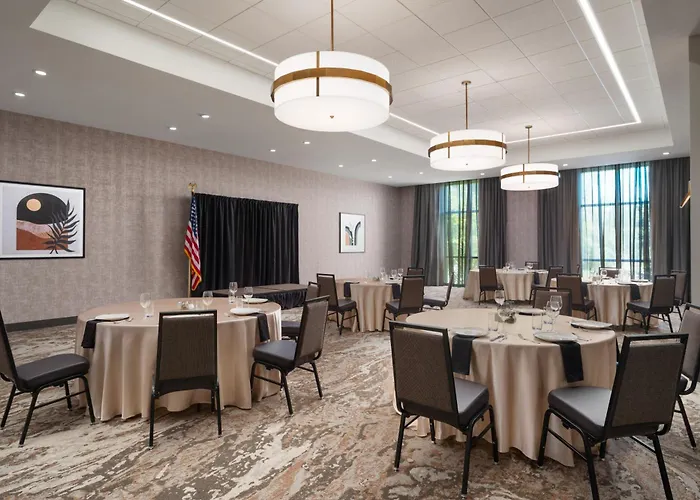 Embassy Suites By Hilton At Hot Springs Convention Center
