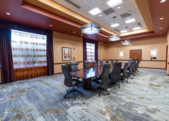 Embassy Suites Northwest Arkansas - Hotel, Spa & Convention Center