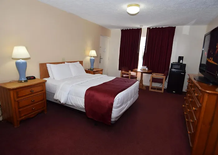 Knights Inn Oswego East