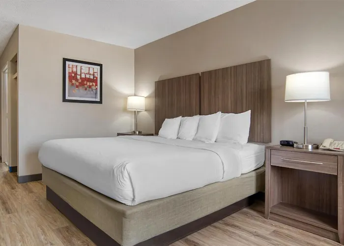 Best Western Plus Philadelphia-Choctaw Hotel And Suites