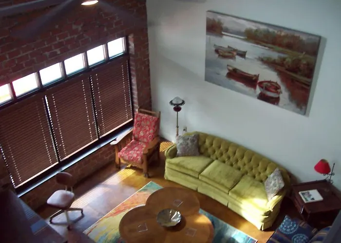 Large Unique Ground Floor Loft With Parking #2