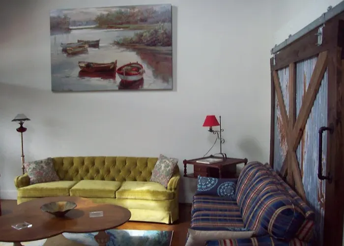 Large Unique Ground Floor Loft With Parking #2