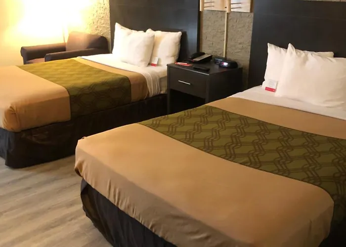 Econo Lodge Metro