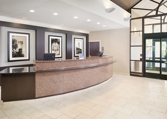 Courtyard By Marriott Ann Arbor