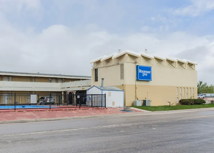 Alamo Inn & Suites