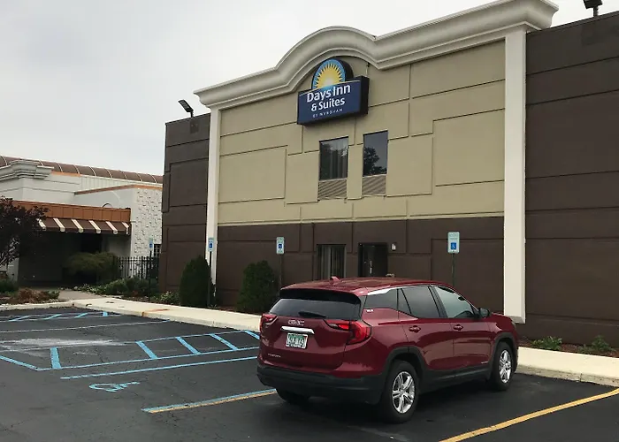 Days Inn & Suites By Wyndham Rochester Hills Mi