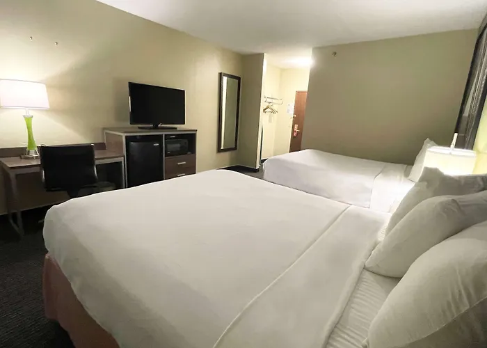 Super 8 By Wyndham St Charles