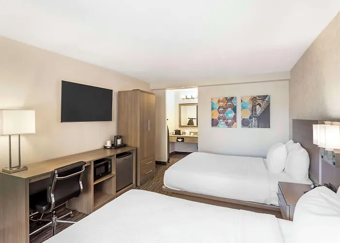 Best Western Mill River Manor