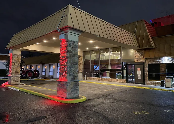 Ramada By Wyndham Rochelle Park Near Paramus