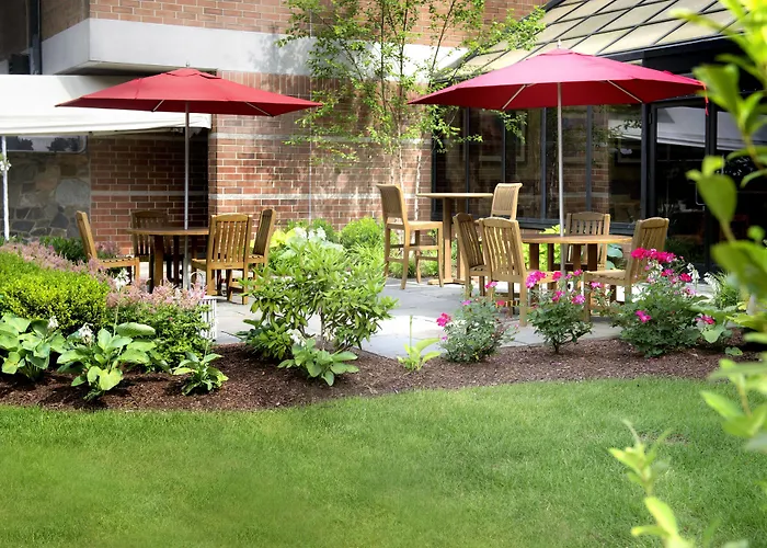 Trumbull Marriott Shelton