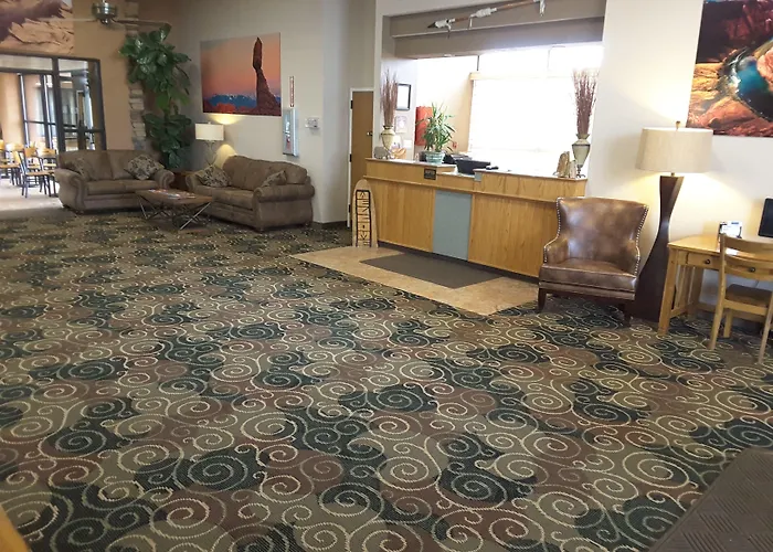 Inn At The Canyons