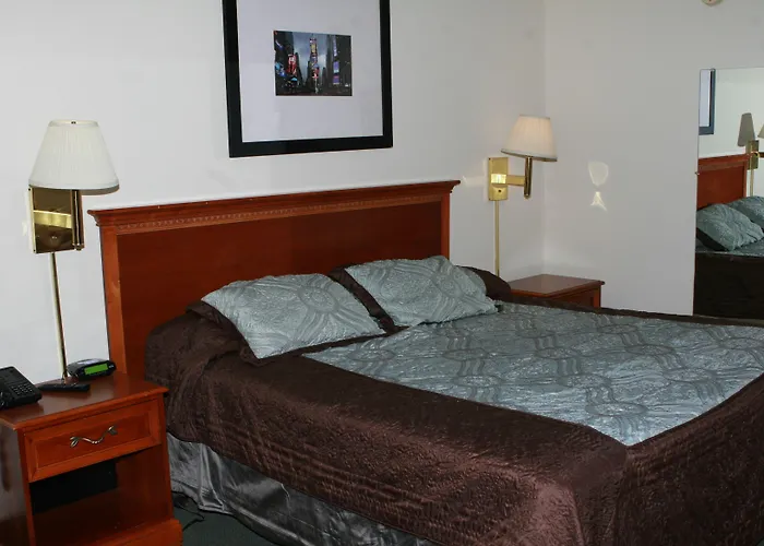 Newburgh Inn