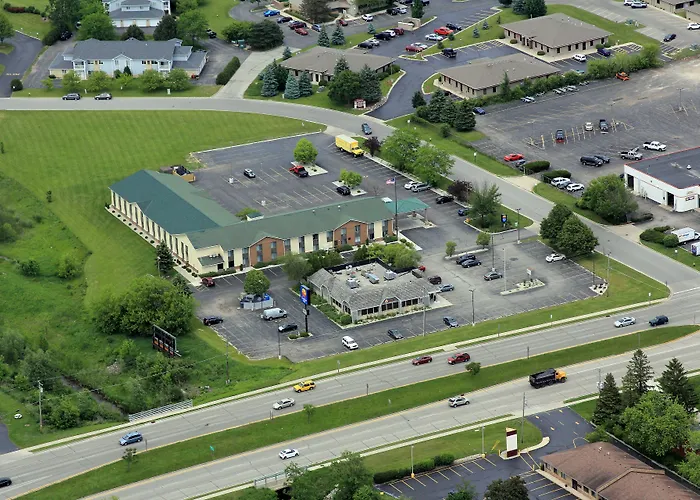Clarion Pointe Racine - Mount Pleasant