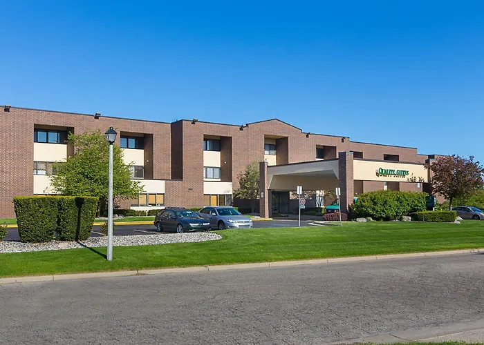 Quality Suites Lansing West